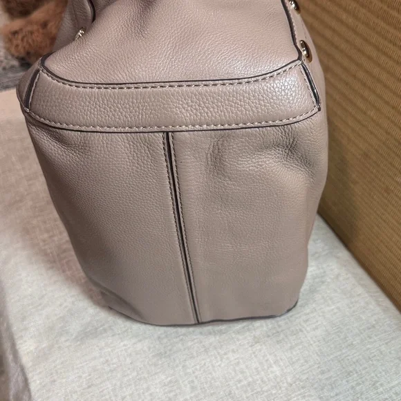 Michael Kors Delancey Taupe Leather & Chain Shoulder Bag with Gold Stud Accents - Picture 7 of 13